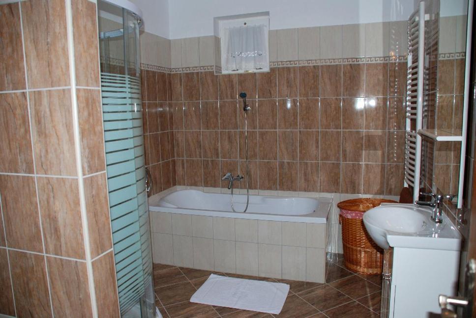 Janus Apartman Sárvár Quarto foto